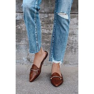 Lulus Chelsie Brown Crocodile Embossed Pointed-toe Loafer Slides - Size 9